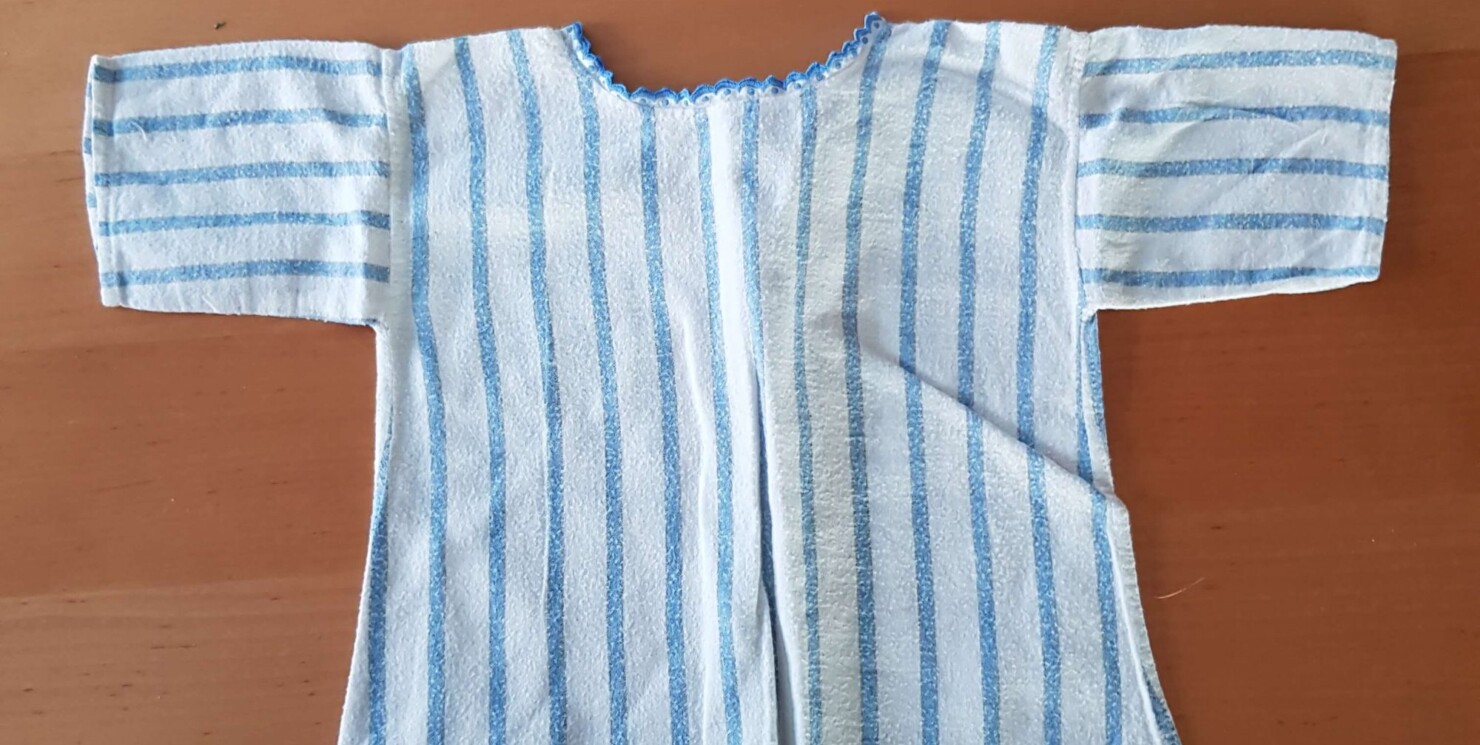 Baby Erstlingshemd vintage Handarbeit